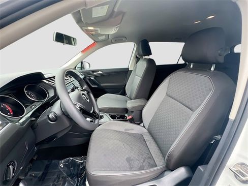 Used 2021 Volkswagen Tiguan S image 19