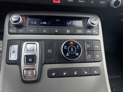 Used 2024 Hyundai Palisade SEL w/ Premium Package AWD/4WD image 23