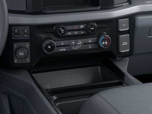 New 2026 Ford F250 XLT w/ FX4 Off-Road Package image 15