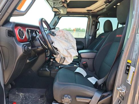 Used 2021 Jeep Gladiator Rubicon AWD/4WD image 7