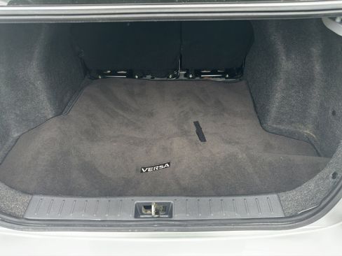 Used 2021 Nissan Versa SV image 20