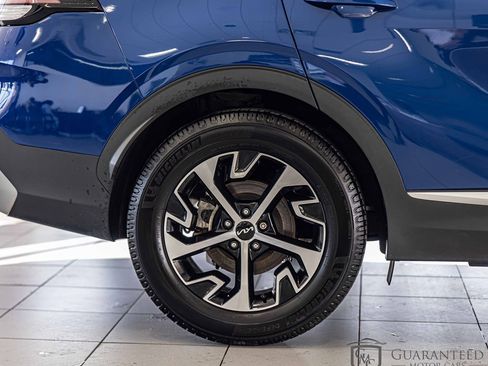 Used 2023 Kia Sportage EX image 10