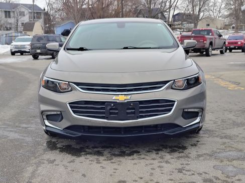Used 2017 Chevrolet Malibu LT w/ Leather Package image 8
