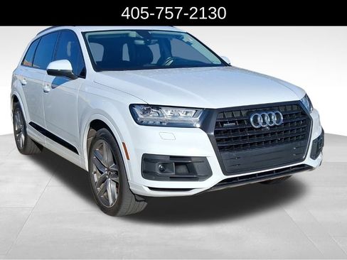 Used 2017 Audi Q7 3.0T Prestige w/ Prestige Package image 2