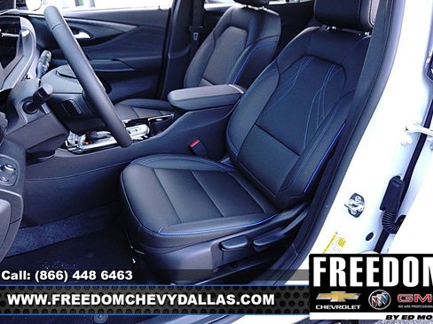 New 2026 Buick Envista Sport Touring image 13