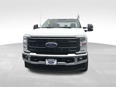 New 2026 Ford F350 XL w/ XL Chrome Package image 3