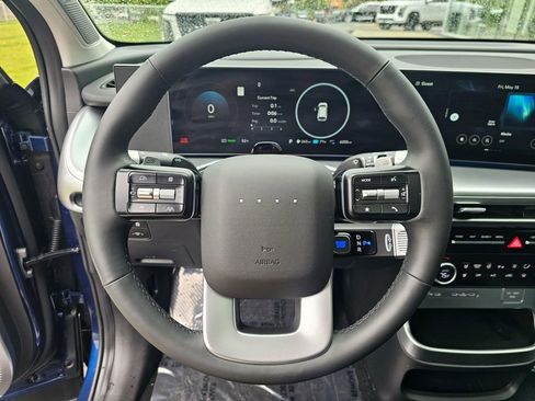 Used 2026 Hyundai Ioniq 9 Limited AWD/4WD image 28