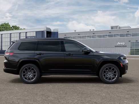 New 2026 Jeep Grand Cherokee L Summit w/ Obsidian Package AWD/4WD image 21