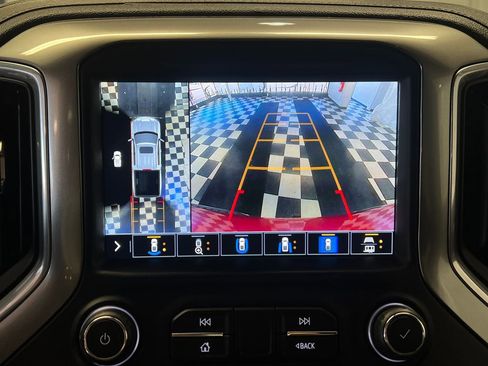 Used 2021 Chevrolet Silverado 1500 LTZ w/ Technology Package AWD/4WD image 29