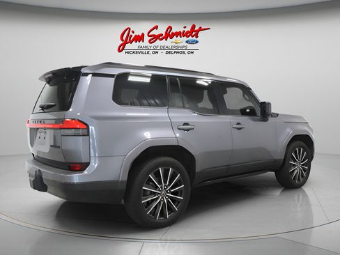 Used 2025 Lexus GX 550 w/ Accessory Package (2T) AWD/4WD image 6