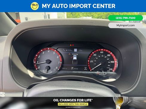 Used 2025 Nissan Frontier PRO-4X w/ Pro Premium Package AWD/4WD image 18