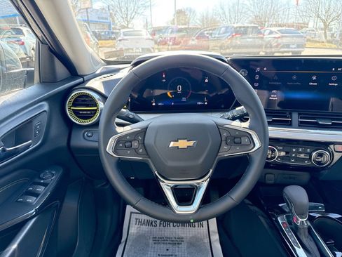 New 2026 Chevrolet Trax LT w/ Driver Confidence Package image 15