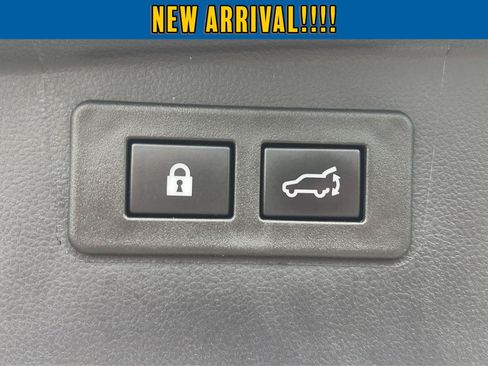 Used 2023 Subaru Outback Touring XT w/ Tech Package 2 AWD/4WD image 37