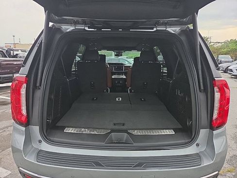 Used 2024 GMC Yukon Denali Ultimate AWD/4WD image 10