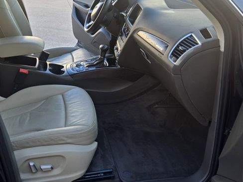 Used 2015 Audi Q5 2.0T Premium Plus w/ Technology Package image 24