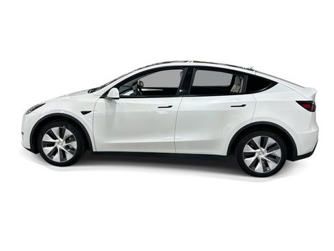 Certified 2023 Tesla Model Y Long Range AWD/4WD image 3