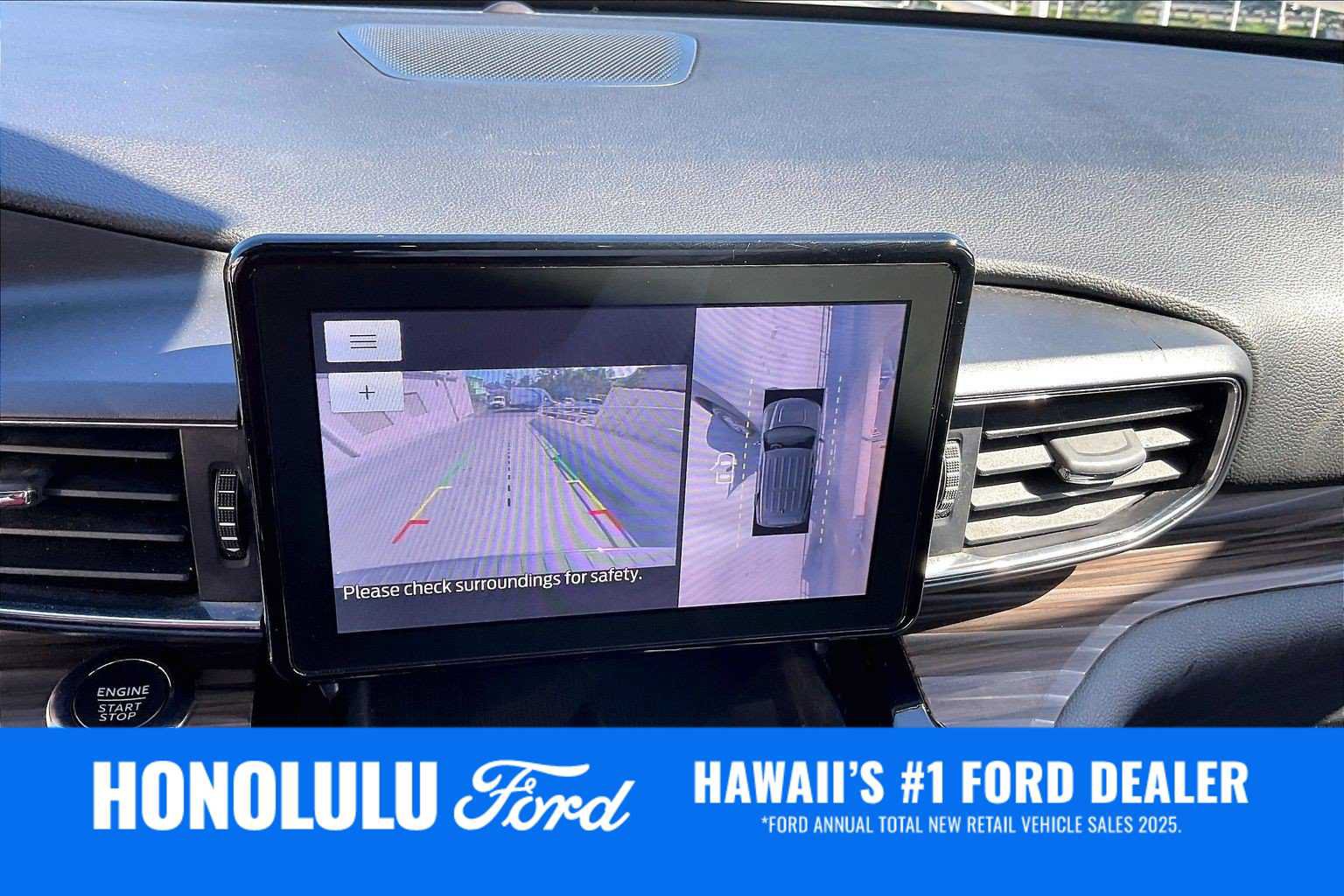 Used 2022 Ford Explorer Limited w/ Equipment Group 301A RWD image 26