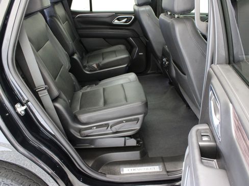 Used 2023 Chevrolet Tahoe Z71 w/ Z71 Off-Road Package AWD/4WD image 38