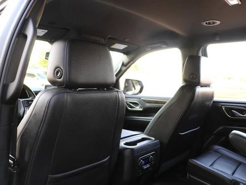 Used 2021 Chevrolet Tahoe LT AWD/4WD image 16