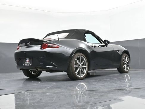 Used 2023 MAZDA MX-5 Miata Grand Touring w/ Weather Package image 25