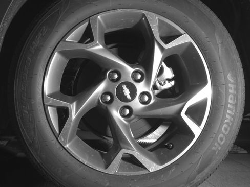 Used 2025 Chevrolet Trax LT FWD image 14
