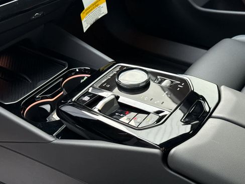 New 2026 BMW 530i xDrive w/ M Sport Package image 12