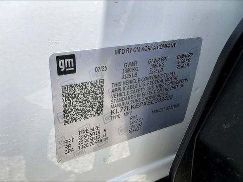 Used 2025 Chevrolet Trax ACTIV FWD image 33
