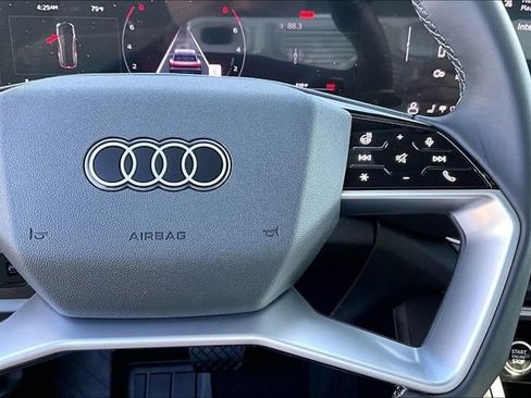 Used 2025 Audi Q5 Premium w/ Convenience Package AWD/4WD image 12