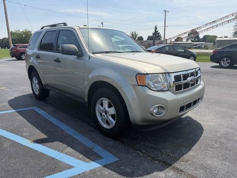 Used 2010 Ford Escape XLT AWD/4WD image 11