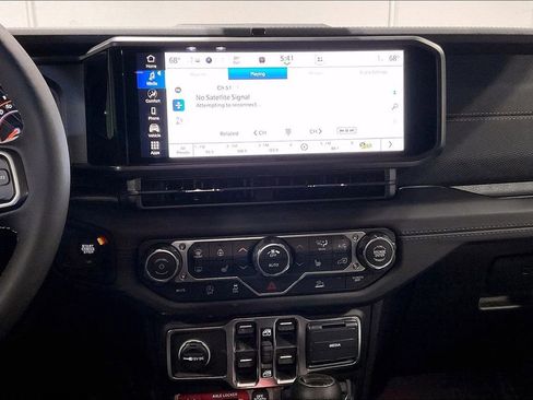 New 2026 Jeep Gladiator Mojave image 17