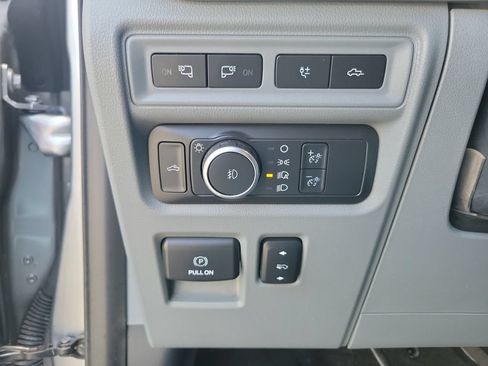 Used 2021 Ford F150 Lariat w/ Equipment Group 502A High AWD/4WD image 22