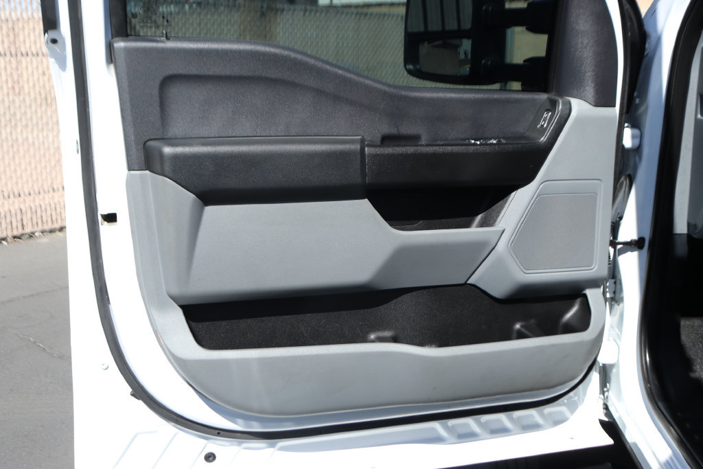 Used 2023 Ford F550 2WD Regular Cab Super Duty image 16