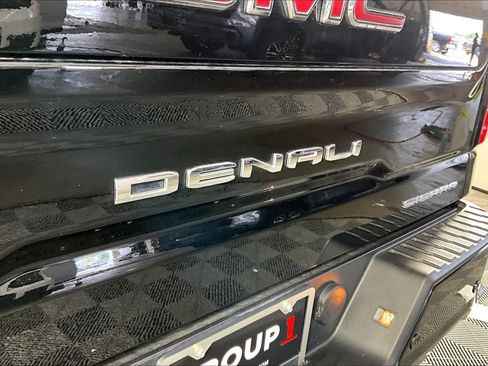 Certified 2025 GMC Sierra 1500 Denali w/ Denali Reserve Package AWD/4WD image 10