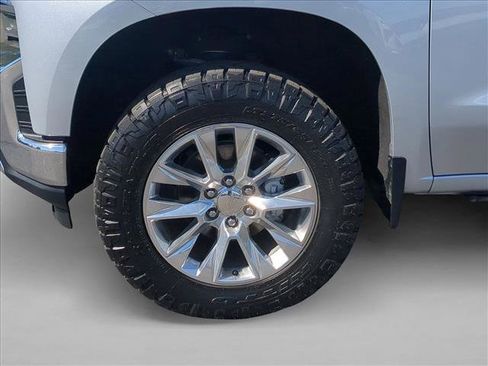 Used 2020 Chevrolet Silverado 1500 LTZ w/ LTZ Premium Package RWD image 24