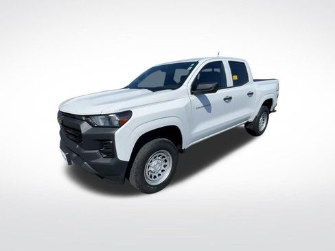 Used 2024 Chevrolet Colorado W/T w/ WT Convenience Package II image 7