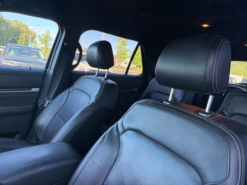 Used 2016 Ford Explorer Limited AWD/4WD image 27