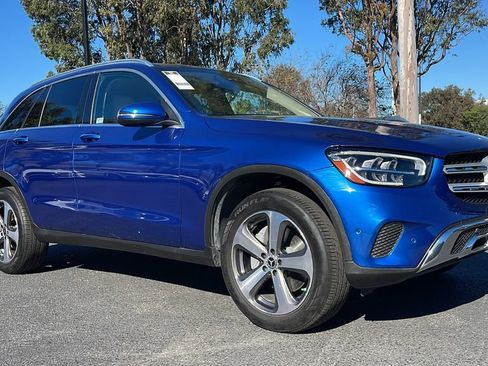 Used 2022 Mercedes-Benz GLC 300 image 1