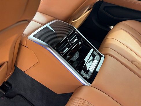 Used 2022 BMW M850i Gran Coupe xDrive w/ Comfort Seating Package image 38