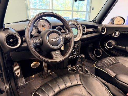 Used 2015 MINI Cooper S image 25