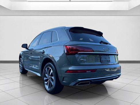 Used 2023 Audi Q5 2.0T Premium w/ Convenience Package AWD/4WD image 3