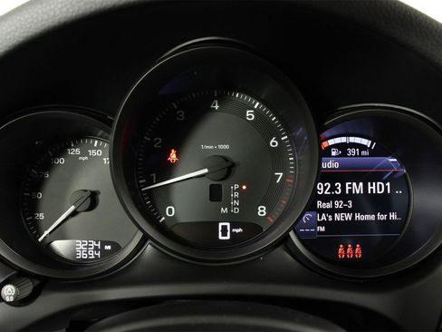 Used 2025 Porsche Macan image 16