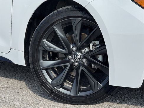 Used 2024 Toyota Corolla SE image 31