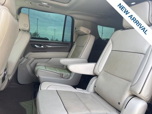 Used 2021 GMC Yukon XL Denali image 15