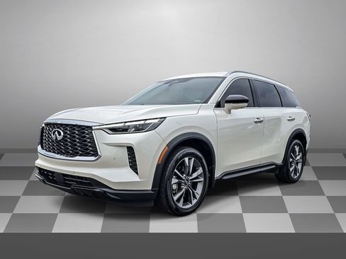 Used 2024 INFINITI QX60 Luxe w/ Performance Audio Package AWD/4WD image 3