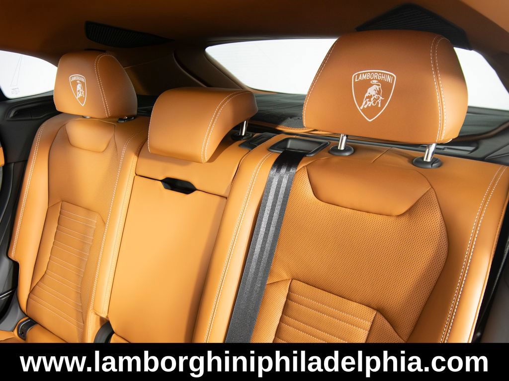 Used 2025 Lamborghini Urus S AWD/4WD image 39