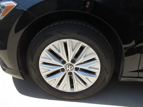 Used 2019 Volkswagen Jetta S FWD image 5