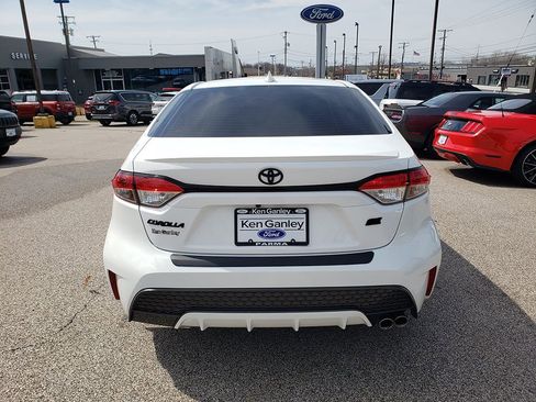 Used 2022 Toyota Corolla SE w/ SE Premium Package FWD image 6