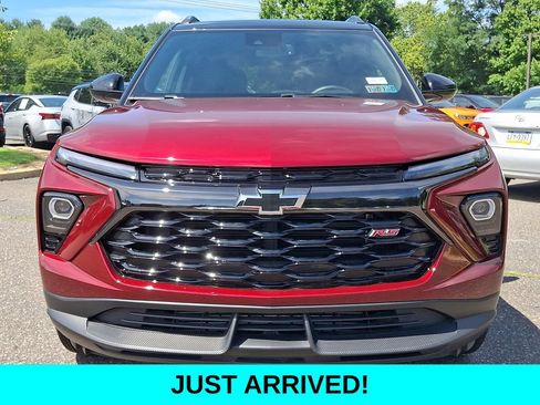 Used 2025 Chevrolet TrailBlazer RS w/ Convenience Package AWD/4WD image 2