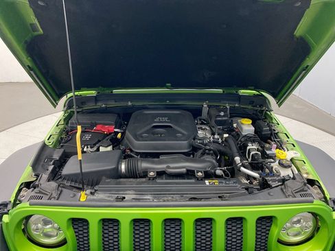 Used 2018 Jeep Wrangler Sport AWD/4WD image 11