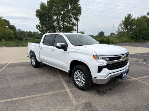New 2026 Chevrolet Silverado 1500 LT w/ Safety Package AWD/4WD image 3